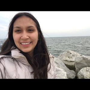 Meet your Posher, Kelly